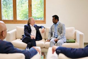 Leander-Paes-meets-Australias-Ambassador-to-India-shares-a-photo!
