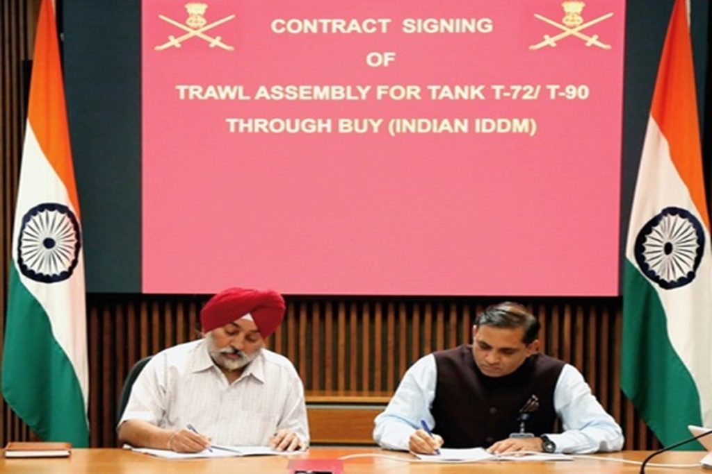 रक्षा मंत्रालय ने टी-72, टी-90 टैंकों हेतु 975 करोड़ का सौदा किया मंजूर!