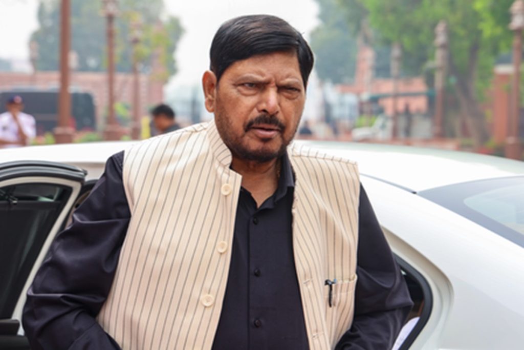 रामदास आठवले पार्टी यूपी चुनाव में 25 सीटें मांगेगी, नहीं तो अकेले लड़ेगी!