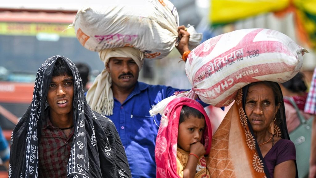 राजस्थान में भीषण गर्मी: बाड़मेर और जैसलमेर में तापमान 46 डिग्री तक पहुंचा