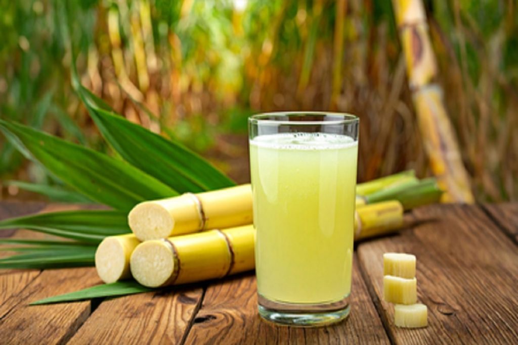 गर्मियों में गन्ने का जूस हर किसी के लिए सुरक्षित नहीं, इन बातों का रखें ध्यान