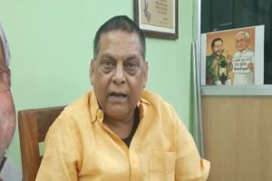 "No 'Affection' Left for Mamata Banerjee in the Hearts of the People Now: Neeraj Kumar!": JD(U) spokesperson Neeraj Kumar took aim at West Bengal Chief Minister Mamata Banerjee, stating that there is no longer any 'affection' left for her in the hearts of the public. He asserted that the Bengal CM is rattled by the fear of defeat and, for this very reason, is stirring up controversies regarding law and order issues. Neeraj Kumar also issued a statement concerning the 'Z-Plus' security cover accorded to Nitish Kumar. He clarified that Nitish Kumar is set to take his oath in the Rajya Sabha, and the security being provided to him is in accordance with the law; there is nothing unusual about this—rather, it is entirely in compliance with the established rules!