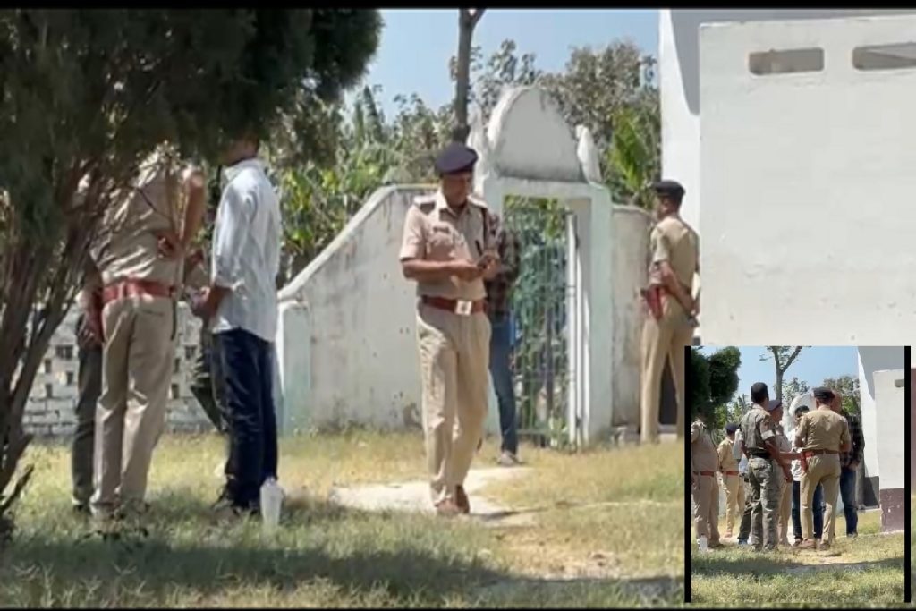 बिहार मोतिहारी मदरसे से हथियार बरामद, बड़ी साजिश नाकाम हुई