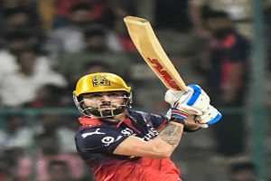 IPL 2008: Why Did Delhi Not Buy Kohli? Sehwag Reveals the Reason. During cricket commentary, commentators often reminisce about past matches; these anecdotes frequently yield insights that prove surprising to cricket fans. While commentating during the 2026 IPL season, former explosive Indian opener Virender Sehwag recounted one such story involving Virat Kohli. Speaking on 'Champions Wali Commentary' on JioCinema, JioStar expert Virender Sehwag explained why, during the inaugural season of the IPL (2008), the Delhi Daredevils chose fast bowler Pradeep Sangwan over Virat Kohli. Sehwag stated, "I remember it well. In the 2008 IPL, the Delhi Daredevils squad included both Tillakaratne Dilshan and Shikhar Dhawan. Both of them were openers, yet we had them bat at number three and number five, respectively, because Gautam and I used to open the innings."
