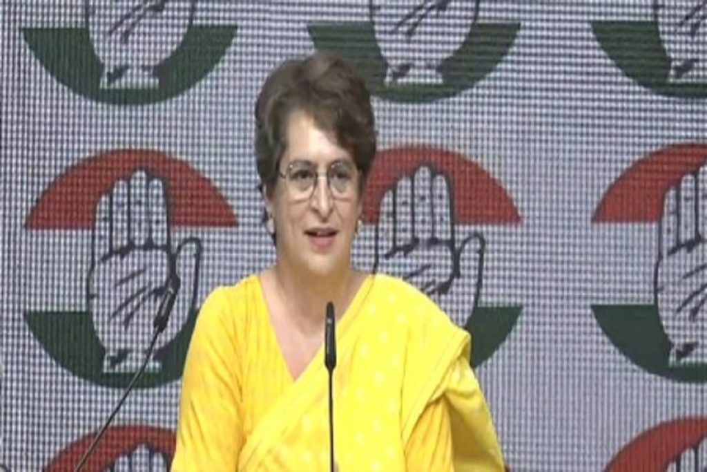 महिलाएं सब समझ रहीं, यह आरक्षण नहीं परिसीमन चर्चा: प्रियंका गांधी