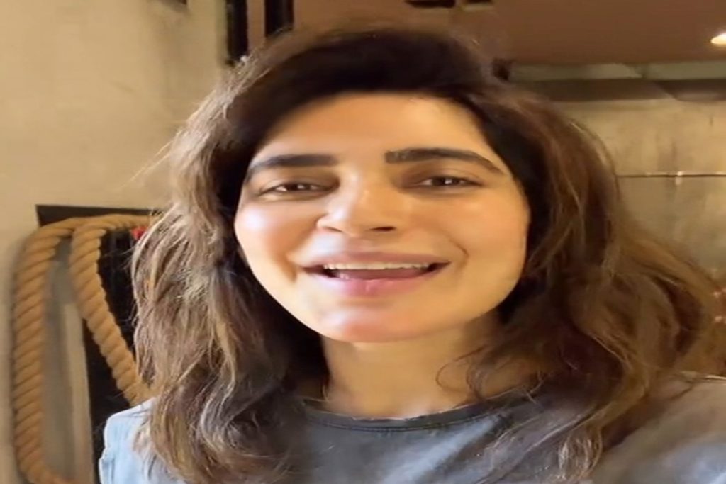 एक्ट्रेस करिश्मा टन्ना ने प्रेग्नेंट महिलाओं से की खास गुजारिश, बताए वॉकिंग के फायदे!