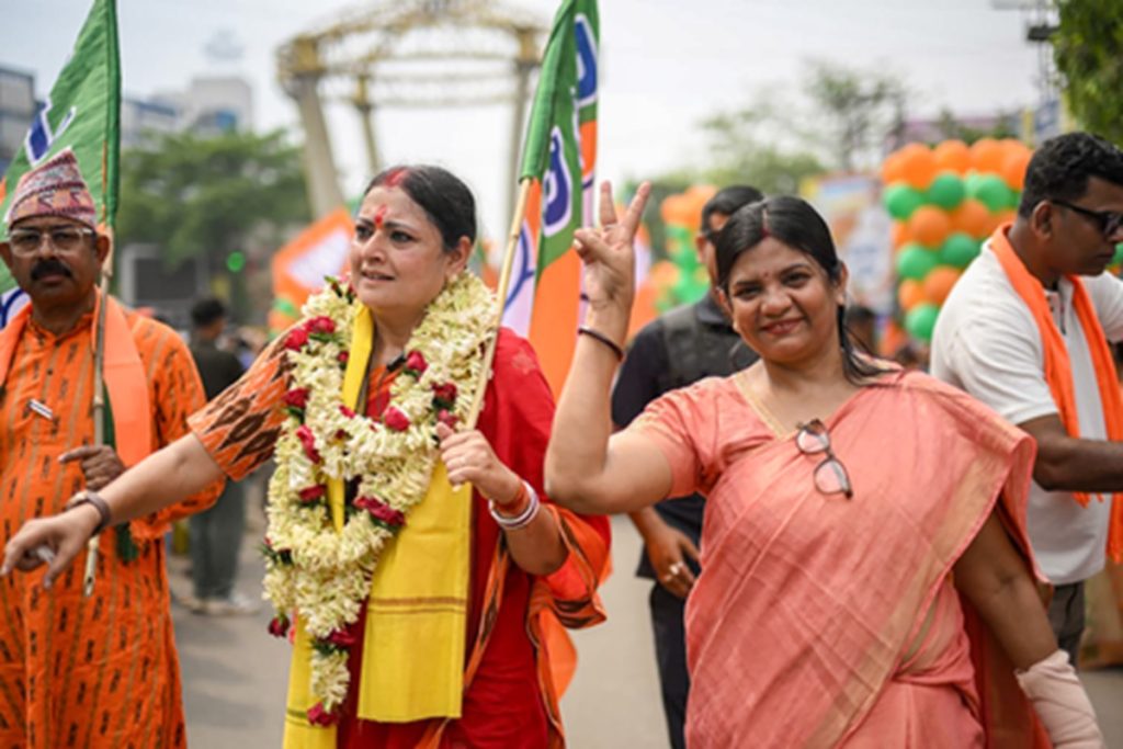 हाई-प्रोफाइल सीट पर भाजपा कब्जा बरकरार, आसनसोल दक्षिण पॉल की जीत!