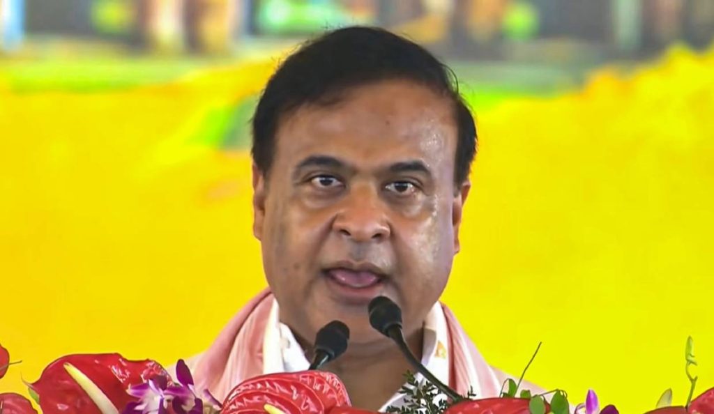 हिमंता बिस्वा सरमा ने लगातार दूसरी बार मुख्यमंत्री पद की शपथ ली