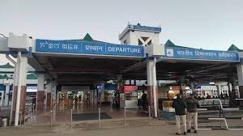 इम्फाल एयरपोर्ट पर हुआ IED विस्फोट