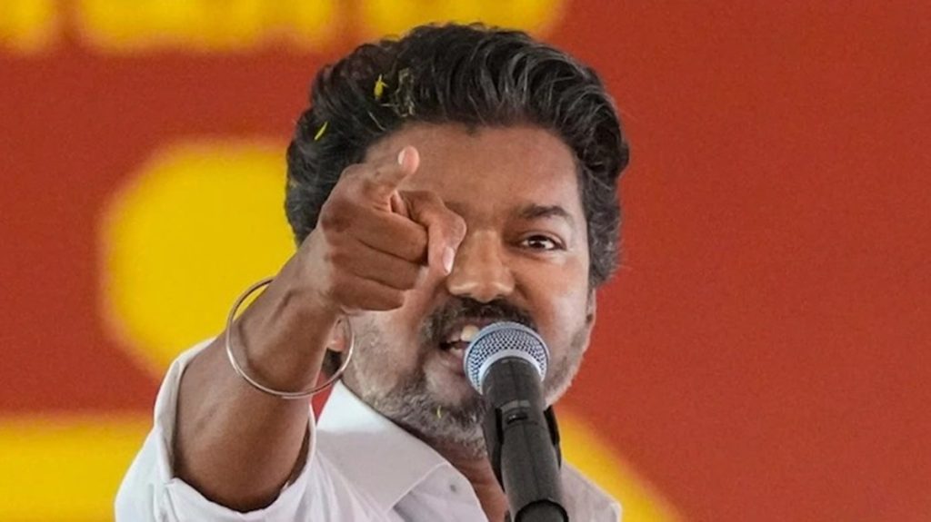 DMK या AIADMK को सरकार बनाने का न्योता मिला तो इस्तीफा देंगे TVK के 107 विधायक