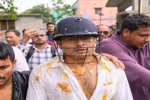 Kolkata-Abhishek-Banerjee-Protested-Against-in-Sonarpur-Slapped-and-Pelted-with-Eggs