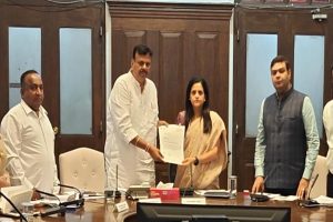 MLA-Sanjay-Upadhyay-Meets-BMC-Commissioner-Regarding-Borivali-Issues