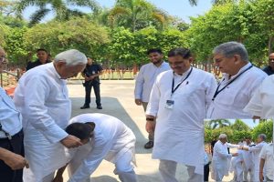 Nishant-Kumar-Set-to-Become-Minister-in-Bihar-Seeks-Blessings-Ahead-of-Swearing-in