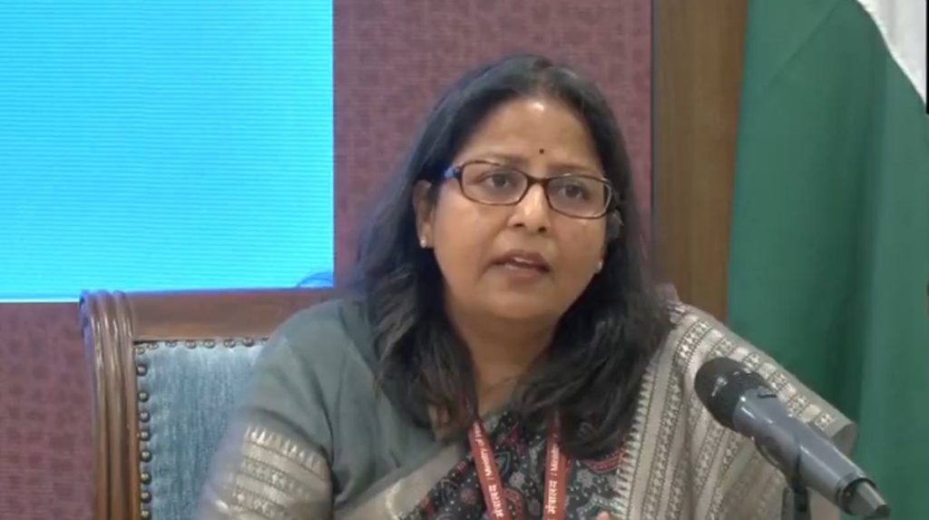“अमेरिकी छूट दें या नहीं, भारत रूसी तेल खरीदता रहेगा”