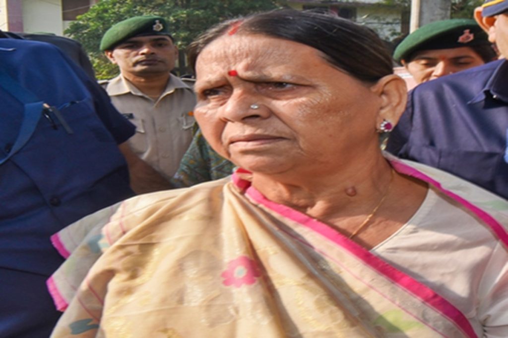 आवास खाली करने से इनकार, बोलीं राबड़ी देवी बुलाइए फोर्स!