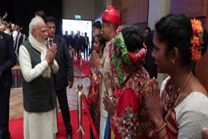 The-Indian-community-welcomed-PM-Modi-and-the-musical-performance-was-appreciated