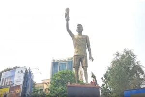 Uproar-in-Kolkata-over-Wobbly-Messi-Statue-Opposition-Intensifies-Attack-on-TMC