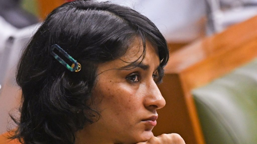 विनेश फोगाट को एशियाई खेलों की चयन ट्रायल में उतरने की अनुमति