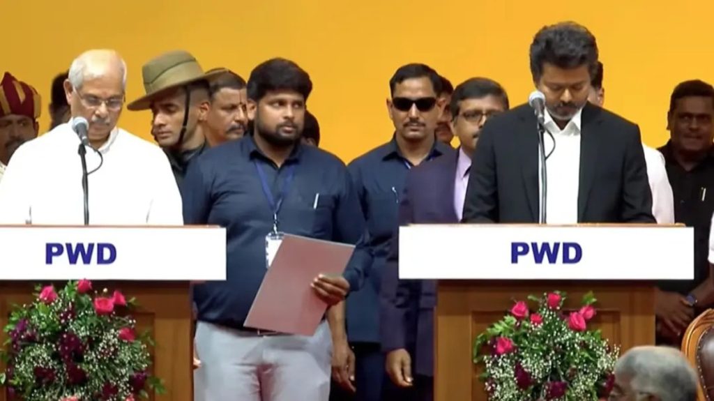 सुपरस्टार विजय बने तमिलनाडु के मुख्यमंत्री, 60 साल बाद राज्य को मिला पहला गैर-द्रविड़ CM