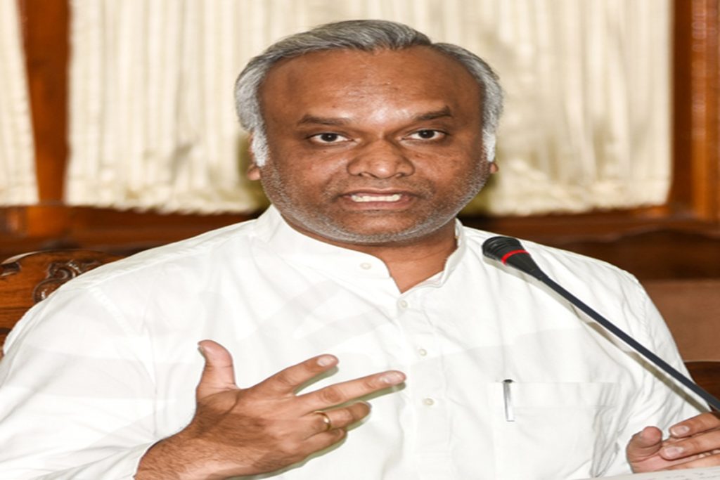 भाजपा के पास छात्रों के मुद्दों पर उपदेश देने का कोई अधिकार नहीं : प्रियांक खड़गे!