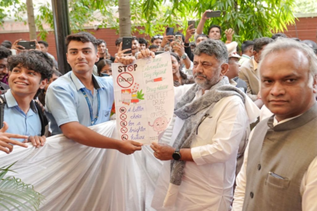 कर्नाटक में नशे पर वार, ‘ऑपरेशन राइज’ और ‘बेडा ब्रो’ शुरू!