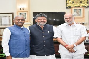 Karnataka-Legislative-Council-Elections-Expelled-BJP-MLAs-back-Congress!