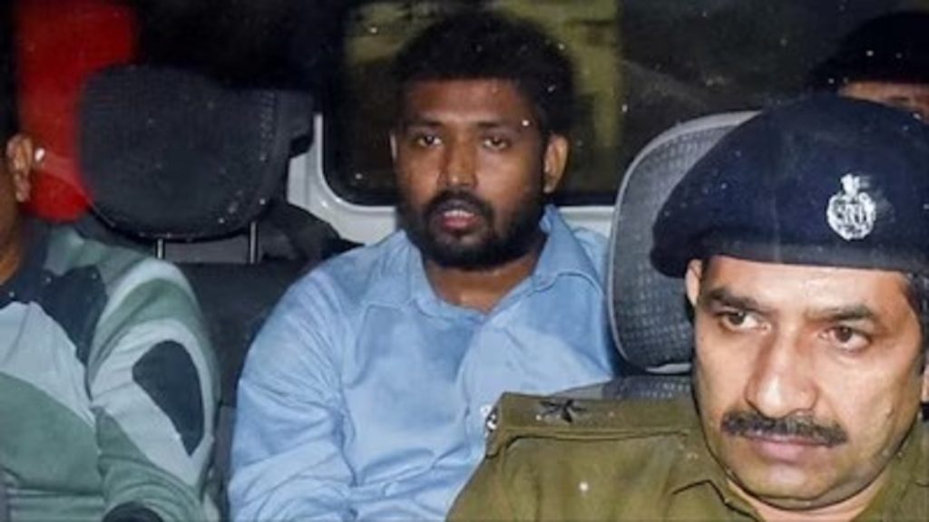 कोचिंग सेंटर गोलीबारी मामले में खान सर की गिरफ्तारी पर रोक