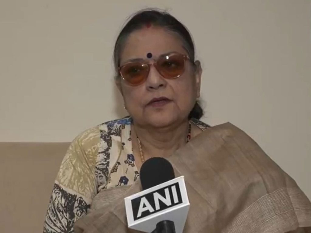 टीएमसी में बढ़ी अंदरूनी कलह, 19 बागी सांसदों ने लोकसभा में अलग बैठने की मांग की