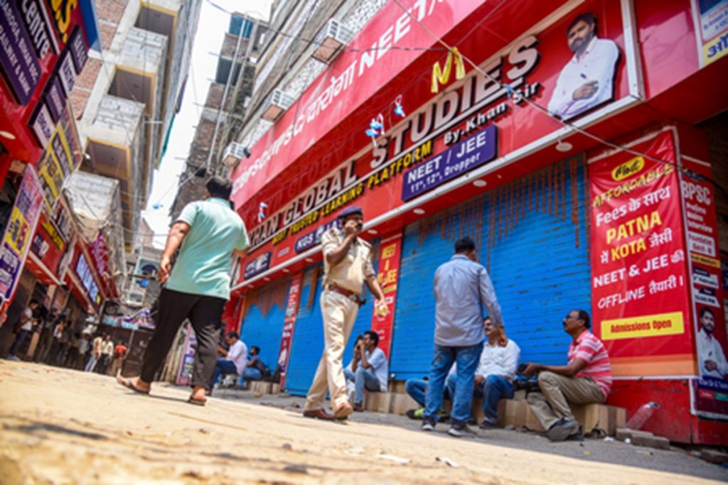 पटना : खान सर की कोचिंग पर हमला करने के आरोप में तीन लोग गिरफ्तार!