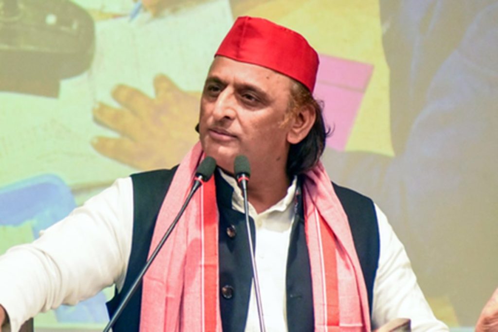 सरकार ने प्रदेश को विकास के बजाय बदनामी दी: अखिलेश यादव!