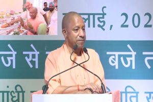 At-the-Mango-Festival-Yogi-stated-that-chemical-free-products-will-make-their-mark-in-the-global-market