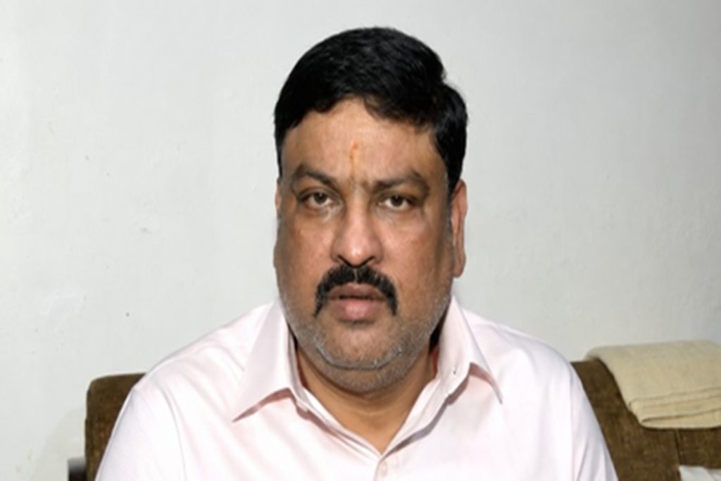 कृष्ण पर मौलाना के बयान से विवाद, पवन पांडे ने जताया विरोध!