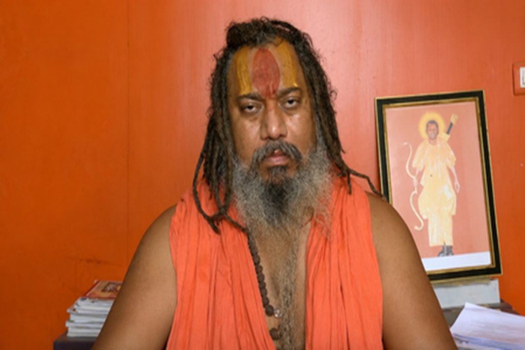 जगद्गुरु परमहंस: आमिर खान पर ‘लव जिहाद’ बढ़ाने का आरोप!