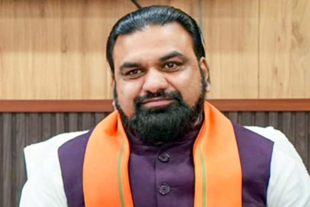 प्राइवेट वाहनों पर टोल नहीं, सिर्फ कमर्शियल गाड़ियों से होगी वसूली!