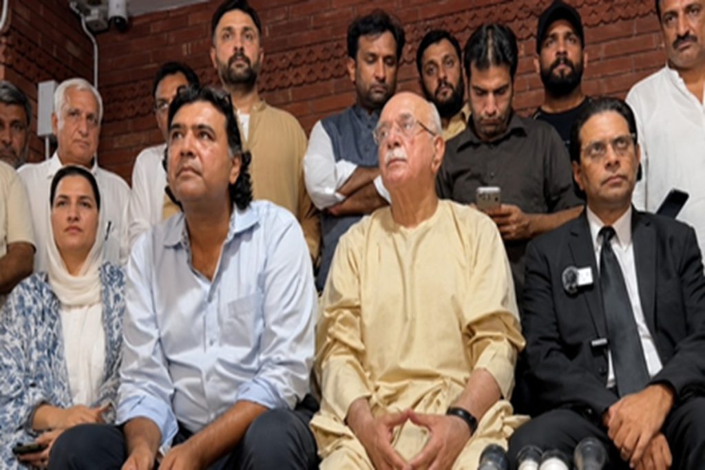 पाकिस्तान नेता विपक्ष ने पीओके हिंसा को जलियांवाला बाग नरसंहार’ से की!
