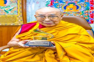 The-Dalai-Lama-reached-India-from-Tibet-disguised-as-a-soldier-a-fascinating-story-revealed