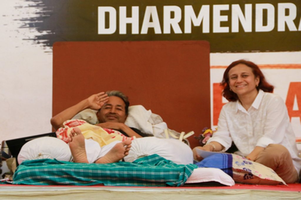 वांगचुक अस्पताल पहुंचे, विपक्ष हमलावर, भाजपा ने अराजकता फैलाने का आरोप!