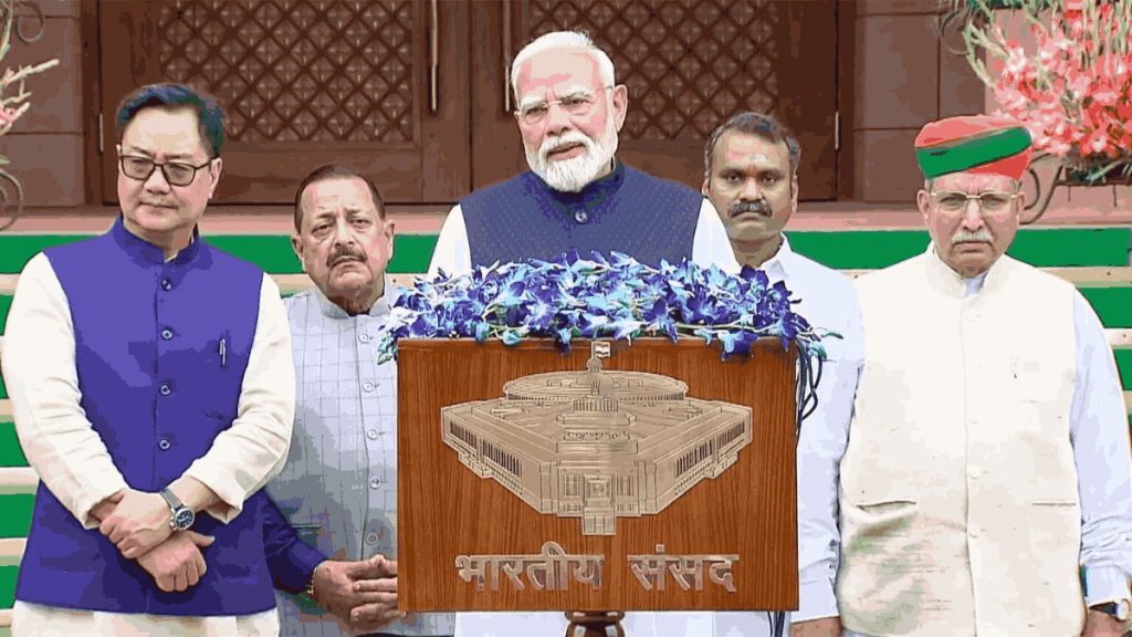 PM मोदी ने राहुल गांधी पर तंज कसते हुए कहा, “मैं 56 साल के किसी व्यक्ति की बात नहीं कर रहा हूं।”