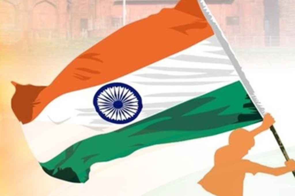 काशीपुर में लहराया 135 फीट ऊंचा तिरंगा, देशभक्ति से सराबोर शहर!