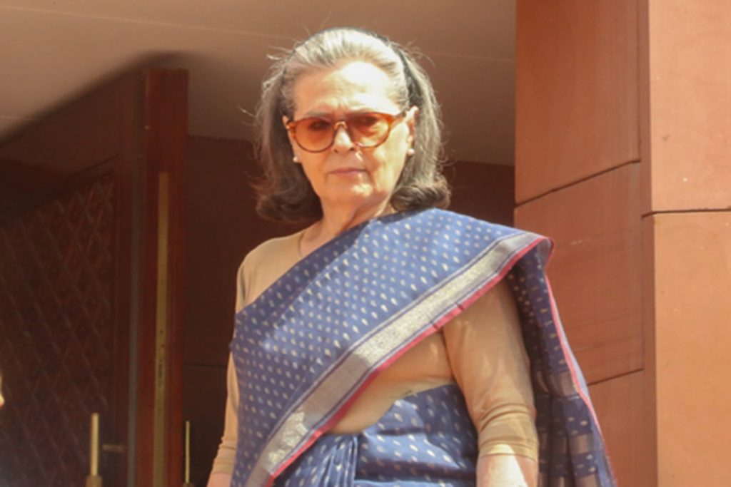 वंदे मातरम अपमान पर भाजपा नेता ने सोनिया गांधी के खिलाफ शिकायत दी! 