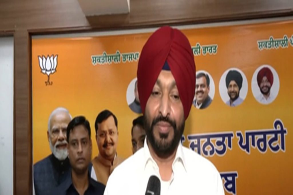 वंदे मातरम विवाद पर बिट्टू का हमला, गांधी परिवार पर साधा निशाना!