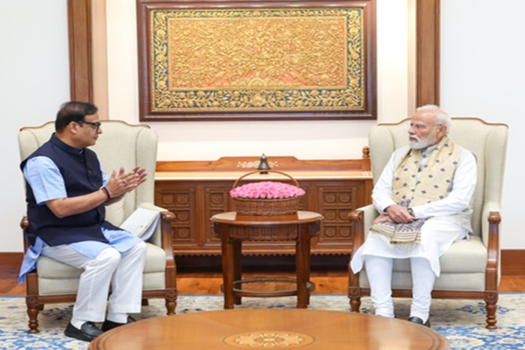 हिमंता सरमा ने पीएम मोदी से मुलाकात कर असम बाढ़ पर चर्चा!