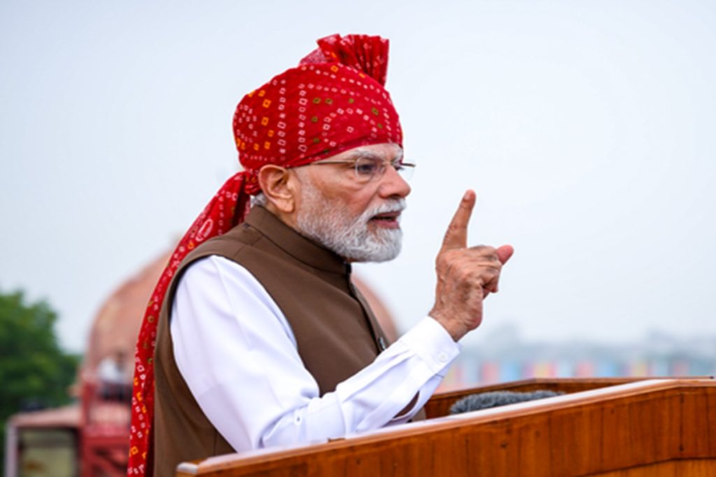 लंबे भाषणों में पीएम मोदी इंदिरा-राजीव गांधी से भी आगे!