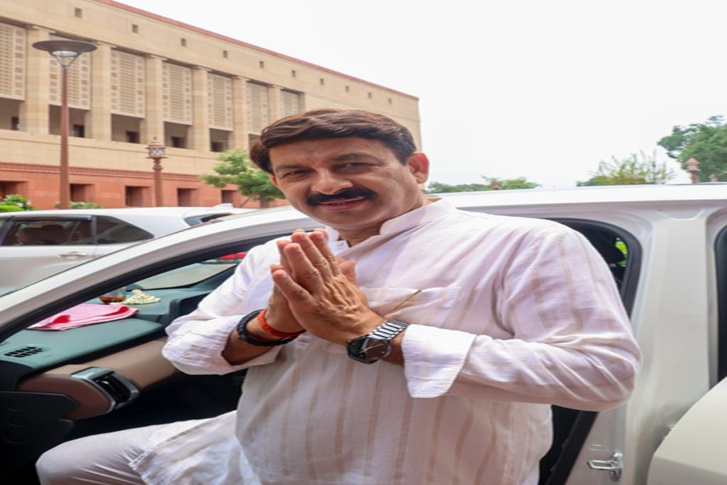 पप्पू यादव का आचरण सनातन के विरुद्ध, कड़ी सजा मिलनी चाहिए : मनोज तिवारी!