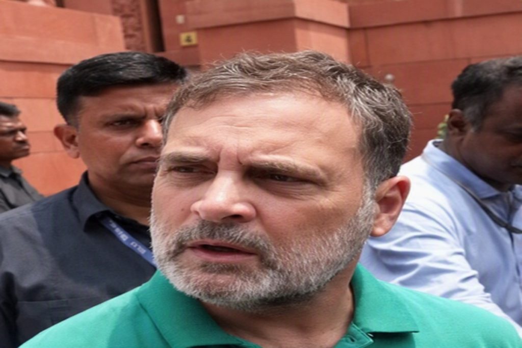 राहुल गांधी बोले, अमित शाह का बयान नहीं, छात्रों के मुद्दों पर जवाब चाहिए!