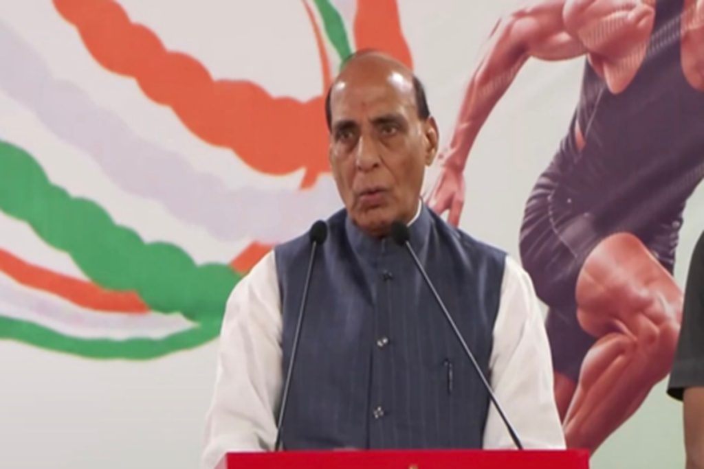 राजनाथ सिंह बोले, पाकिस्तान में बैठे आतंकियों और सरपरस्तों को नेस्तनाबूत किया