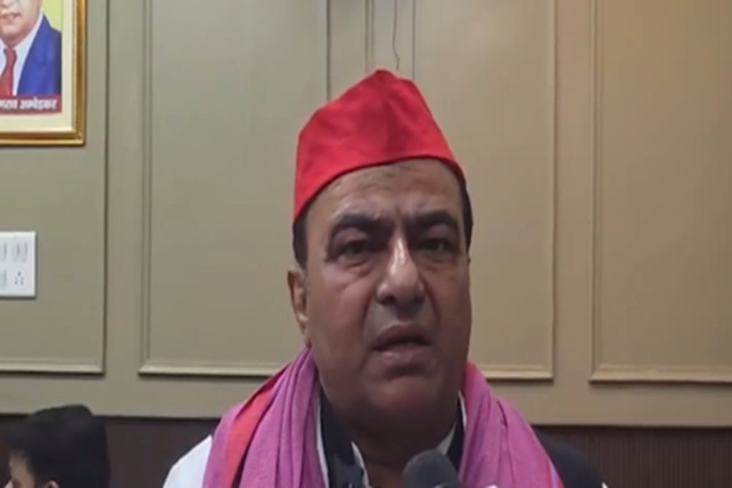 सपा का हमला: सरकार जनता को पांच किलो राशन तक सीमित रखना चाहती!