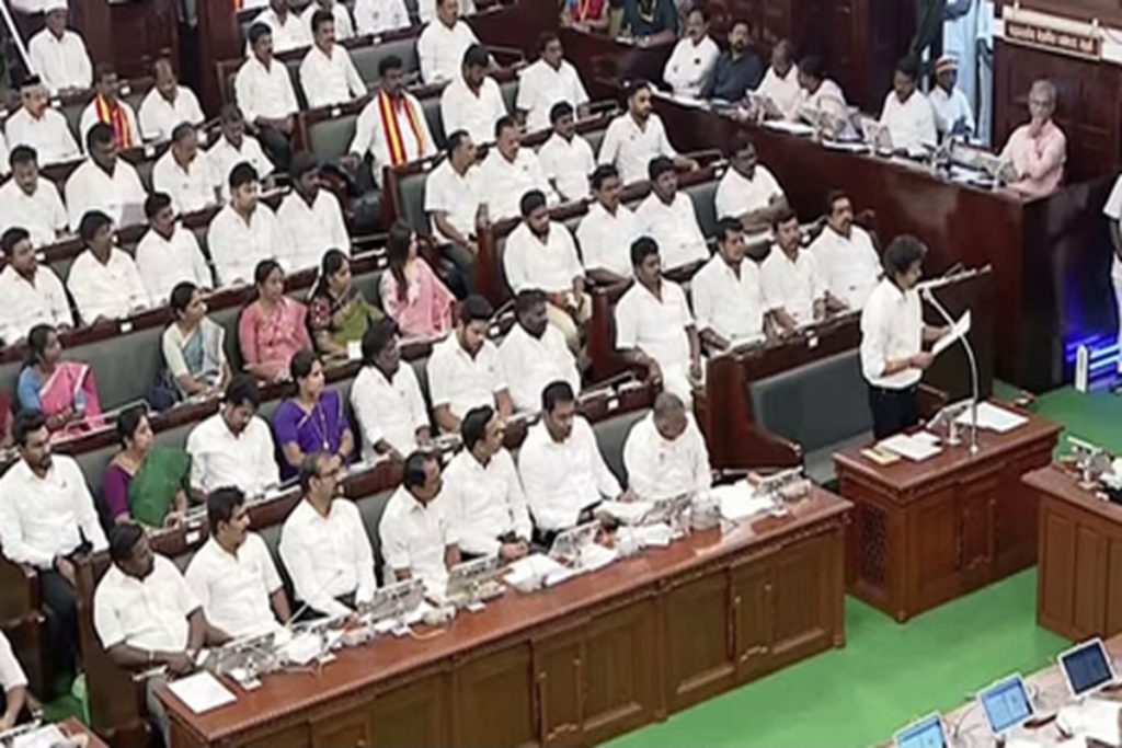 तमिलनाडु विधानसभा ने लोकसभा की सदस्य संख्या 543 पर ही सीमित रखने का प्रस्ताव किया पारित! 