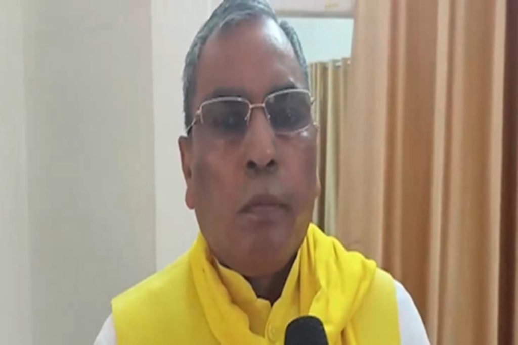 अखिलेश पाकिस्तान जाएंगे? ओम प्रकाश राजभर ने पीडीए पर साधा तंज! 