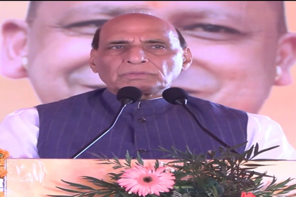 ऑपरेशन सिंदूर में महिला पायलटों-सैनिकों ने निभाई अहम भूमिका, बोले राजनाथ सिंह!
